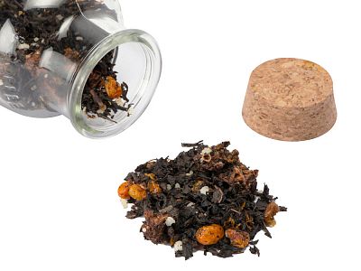 Чай черный, с соком имбиря, кусочками апельсина и малины
